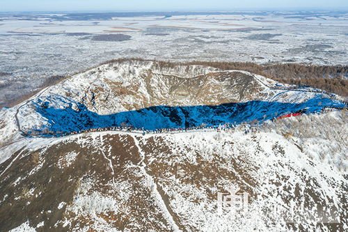五大连池风景区举办火山印记300年圣火采集系列活动